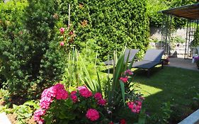 Maria'S Place
